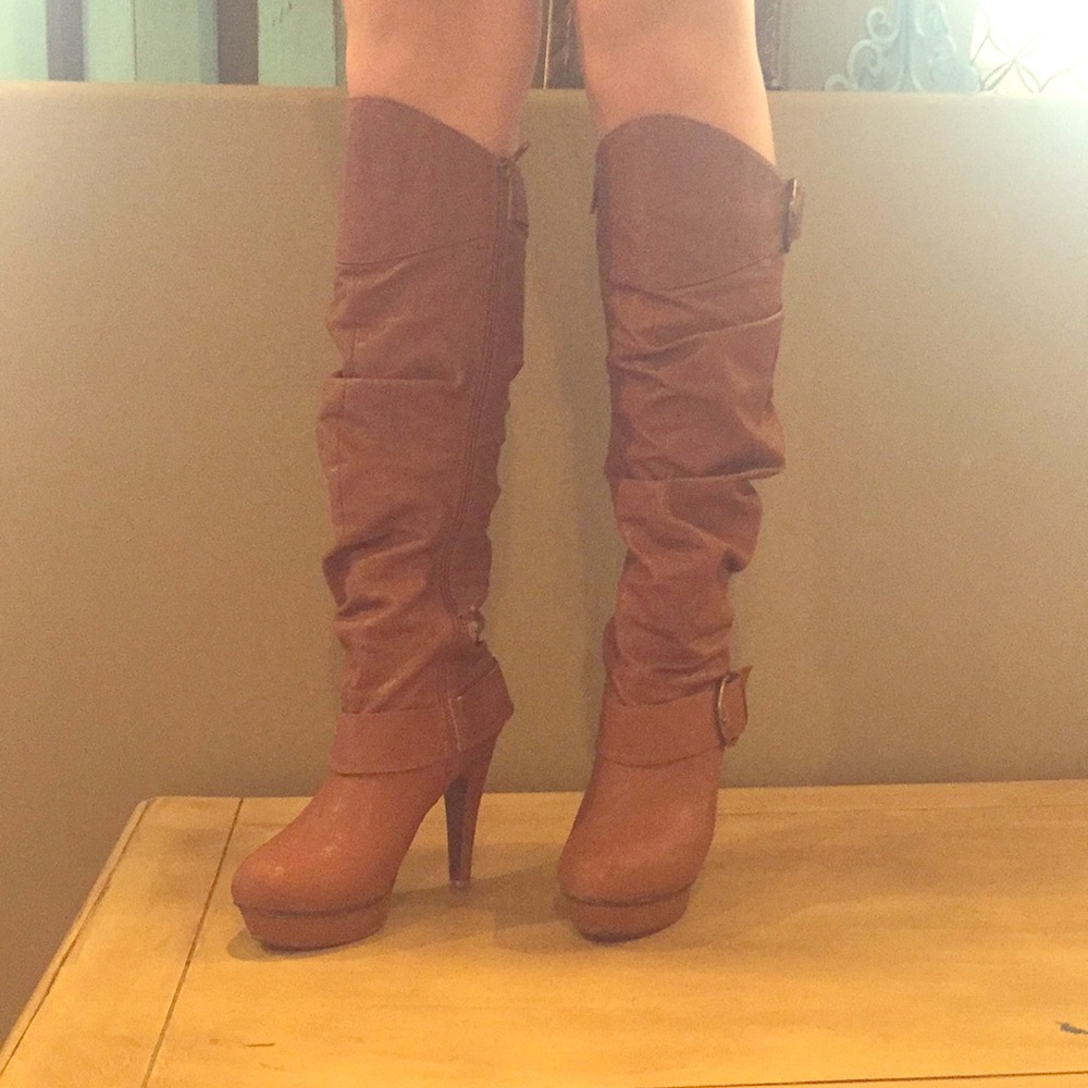 Knee high, brown, heeled boots